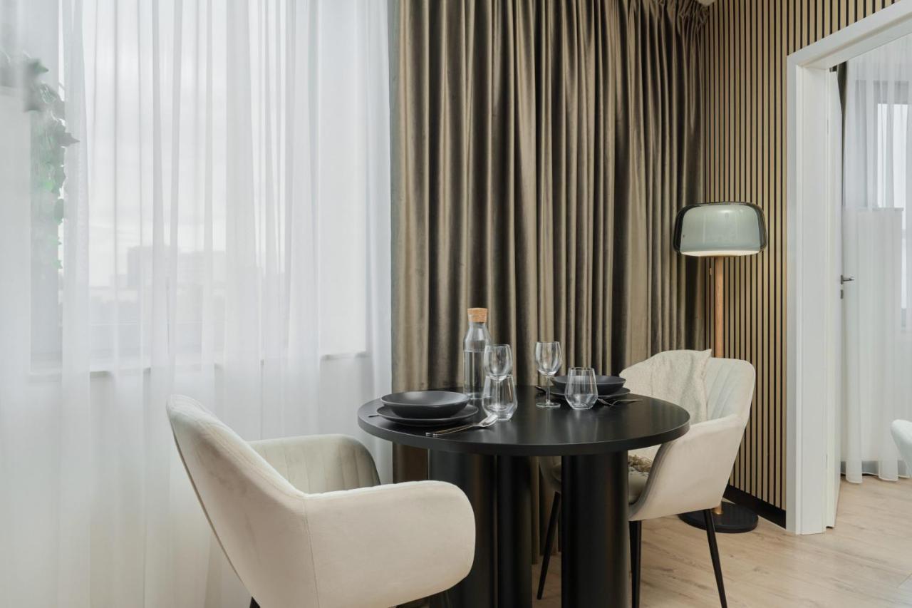 Wroclavia Apartments Dyrekcyjna By Noclegi Renters Wrocław Zewnętrze zdjęcie