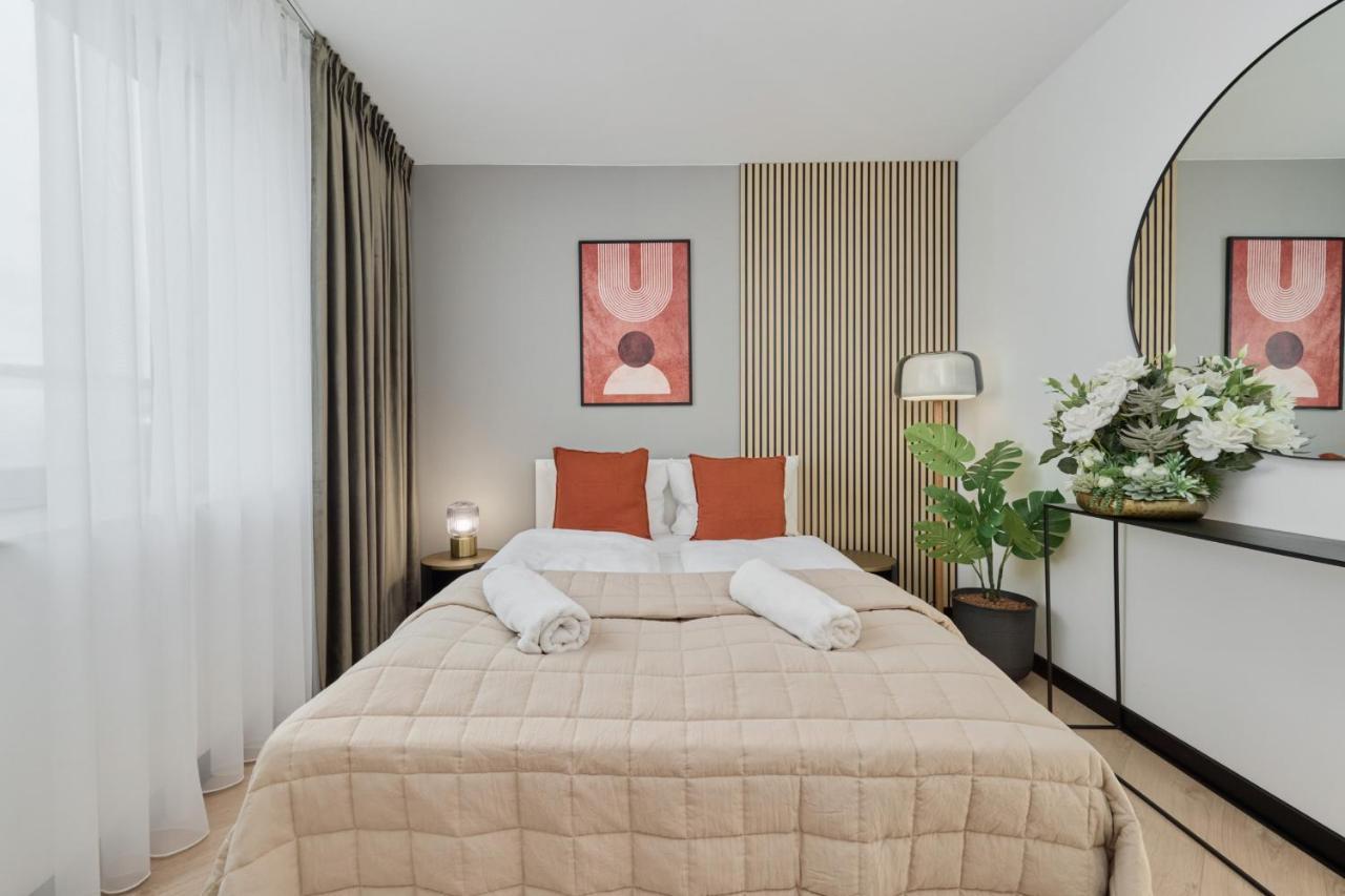 Wroclavia Apartments Dyrekcyjna By Noclegi Renters Wrocław Zewnętrze zdjęcie
