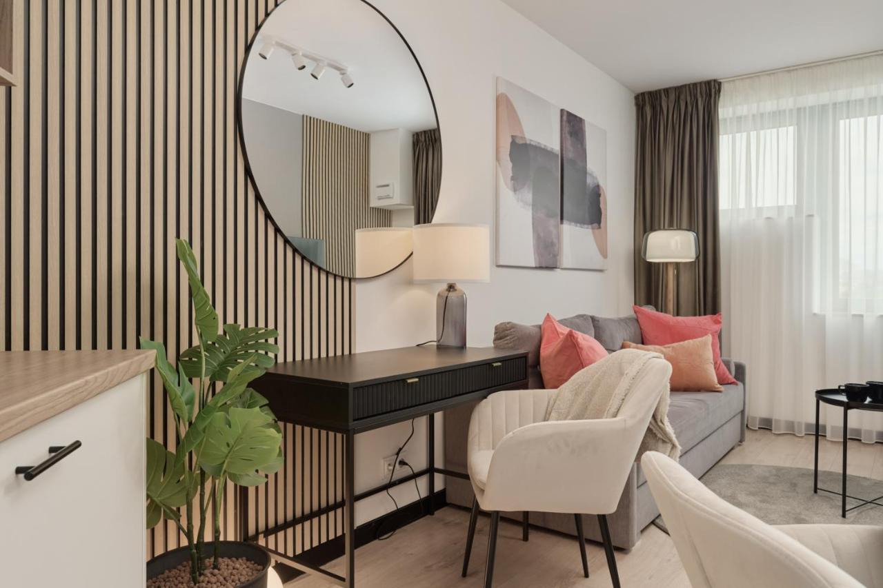 Wroclavia Apartments Dyrekcyjna By Noclegi Renters Wrocław Zewnętrze zdjęcie