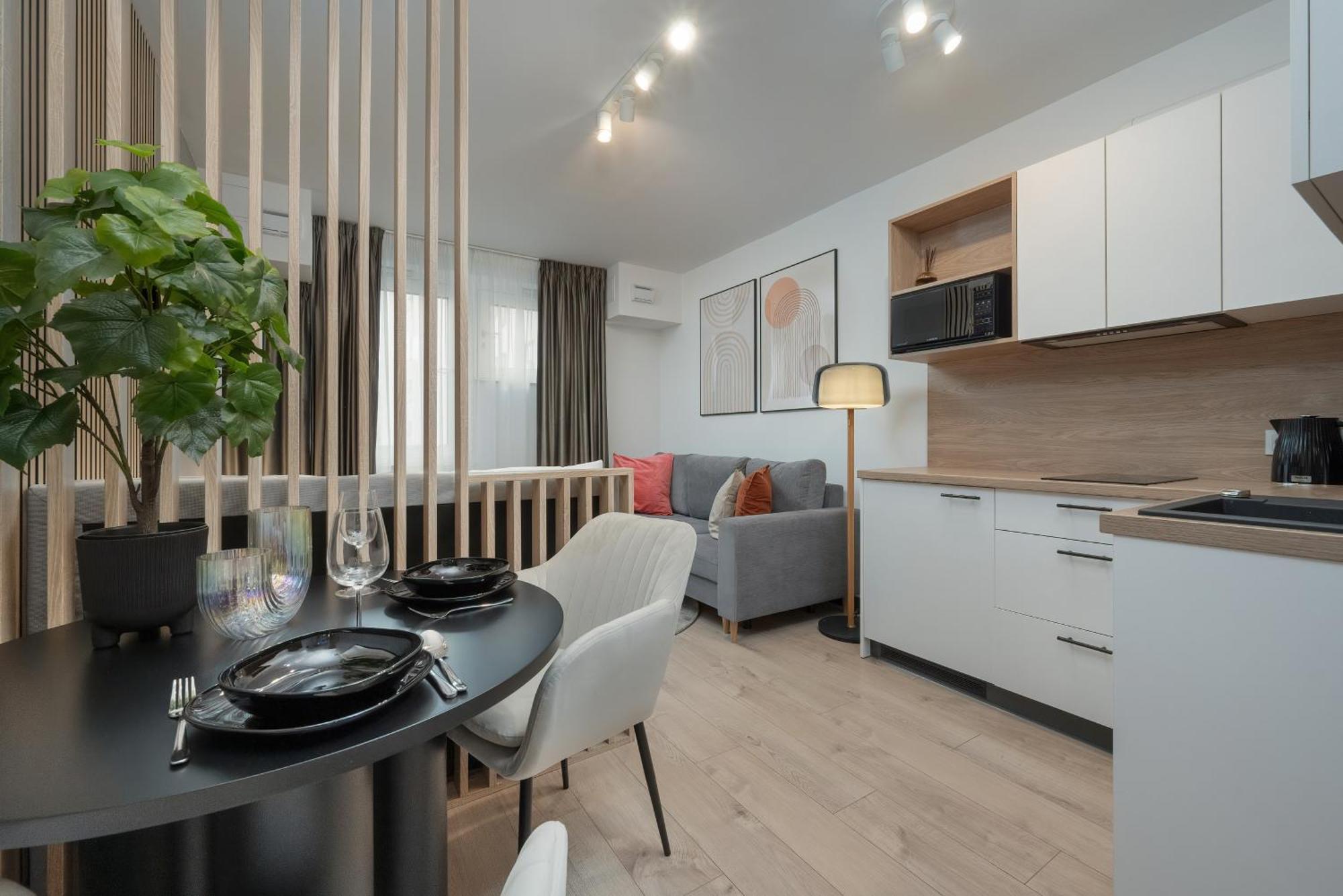 Wroclavia Apartments Dyrekcyjna By Noclegi Renters Wrocław Zewnętrze zdjęcie